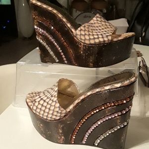 Italian brand Amaranti Shoe